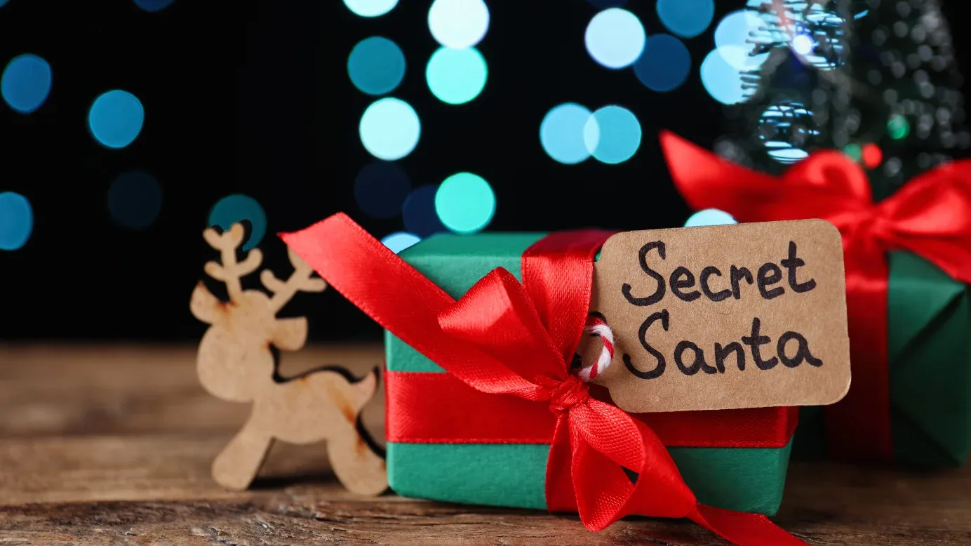 Secret santa display
