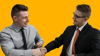 9 Thoughtful Employee Milestone Gifts Ideas to Celebrate Loyalty and Growth