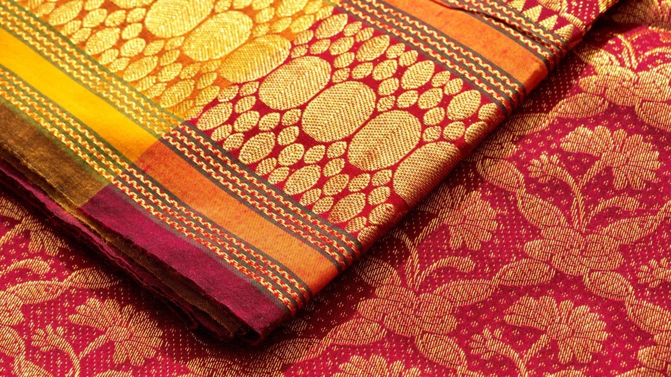 Handgeweven zijden sari